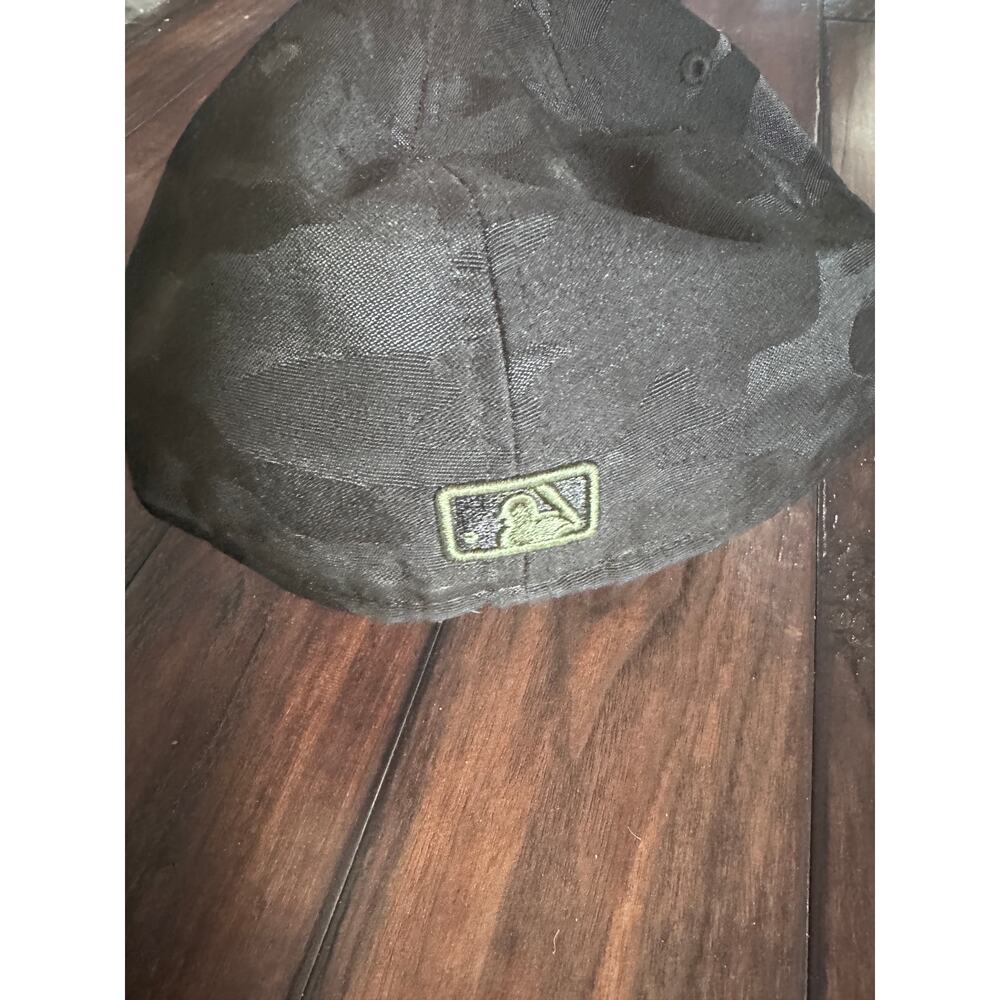 Milwaukee Brewers New Era 2018 Memorial Day On-Field Hat - camo Black - Picture 3 of 5